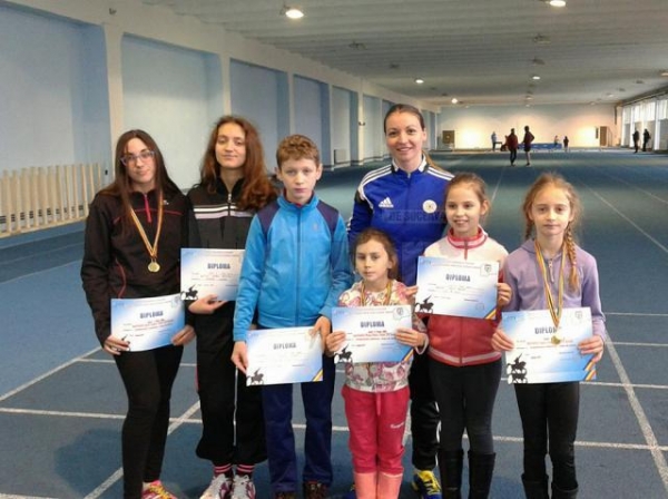 Atleţii din judeţ au concurat la Campionatul Judeţean de Atletism în sală